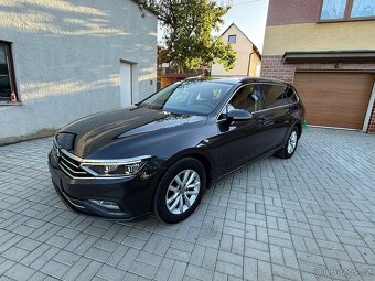 VW Passat B8 2.0 TDi 110Kw/Highline/MatrixLed/Virtual/145Tkm - 2