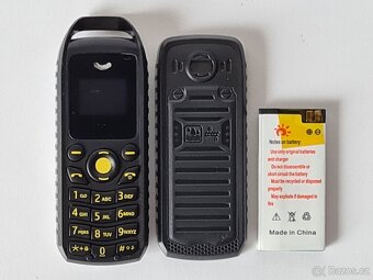 Mobilní telefon mini B25 - 2