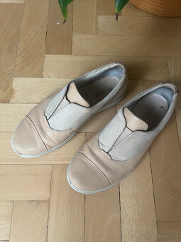 Zachovalé kožené boty Ecco - 2