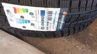 VW / Škoda – alu disky R17 s zimními pneu Hankook 215/55 R17 - 2