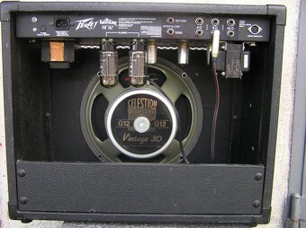 Kytarové kombo 30W - 2