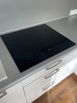 Prodám myčku, chladničku, troubu a mikrovlnou troubu - 2