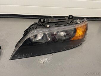 BMW Z3 - přední světla - 2