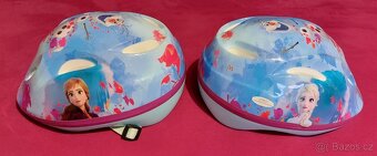 dvě dětské helmy na kolo a kolečkové brusle - Frozen II. - 2