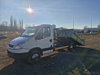 Kontejner Iveco do 3,5 t najeto - 340.000 km - 2