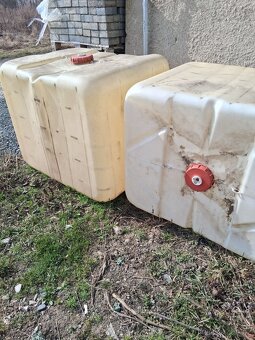 IBC nádrž 1000l - 2