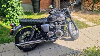 Triumph Bonneville T100 - 2
