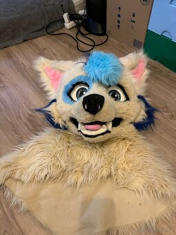 Fursuit maska + packy - 2
