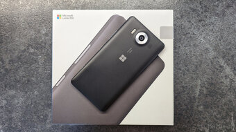 Microsoft Lumia 950 černá - 2