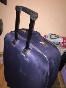 Cestovní kufr na kolečkách - 2