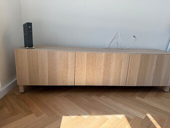 TV stolek Besta - 2