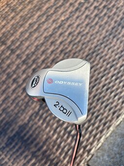 Putter Odyssey 2-ball RH v pěkném stavu - 2