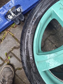 225/40r18 - 2