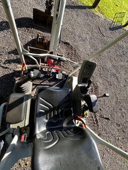 Takeuchi TBI-722 - 2