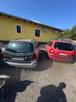 Opel Zafira a Ford Focus ND - 2