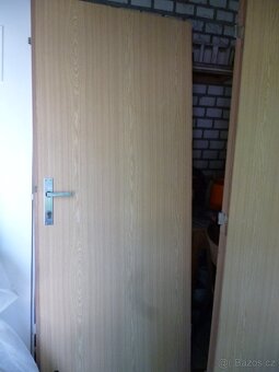 Nabízím dveře (vnitřní) 10 ks - 2