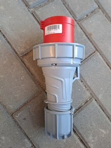 Vidlice PCE 035-6 63A/5P/400V IP67 - 2