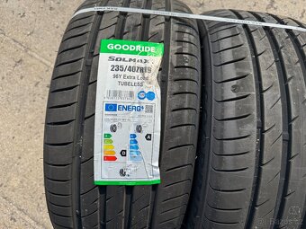 2x nové letní pneu 235/40R19 GoodRide Solmax DOT 24 - 2