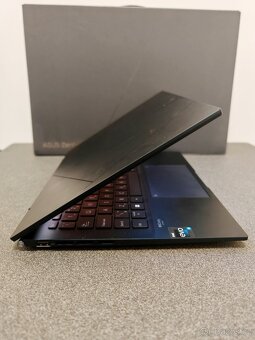 Ultrabook Asus Zenbook 14 Oled, zánovní se zárukou 6/2026 - 2