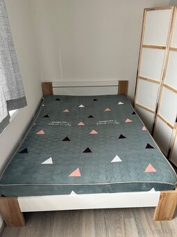 Postel 140 x 200 a zdravotní matrace - 2