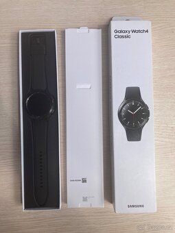 Chytré hodinky Samsung Galaxy Watch4 Classic - 2