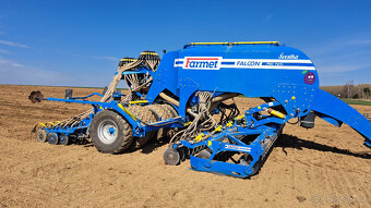 DEMO secí stroj 6 m + přihnojování pod patu+Section Control - 2