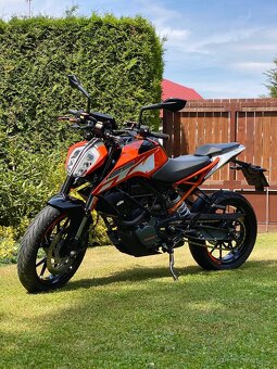 KTM Duke 125 (AKRAPOVIČ) - 2
