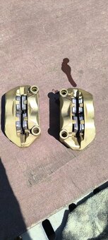 Brembo brzdové třmeny - 2