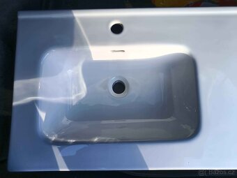 Veliké umyvadlo s odkládací plochou nové - 2