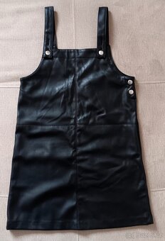 Černé koženkové šaty DESTINATION vel. 146 - 2