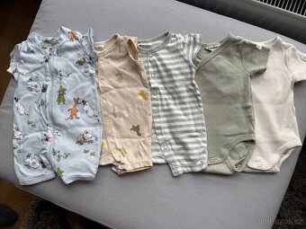 Overaly, rompery, pulovr. Velikost 56-62. - 2
