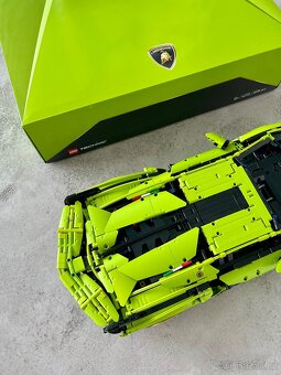LEGO 42115 Technic - Lamborghini Sián FKP 37 - 2
