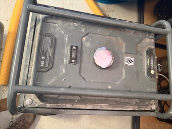 Elektrocentrála Kärcher PGG 8/3 s AVR 7 kW + start. AKU - 2