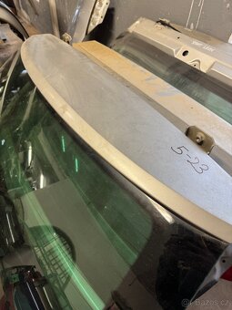 Fiat Stilo 2003-2007, zadní 5. (páté) dveře - 2