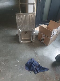 Kuchyňský dřez - 2