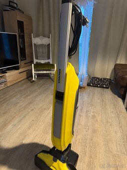 Čistič podlah KÄRCHER FC 5. - 2