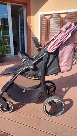 Sportovní kočárek - 2