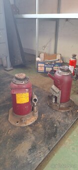 Hydraulické zvedaky - 2