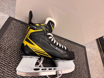 BRUSLE CCM TACKS 1792,   vel. 9 /44 - 2