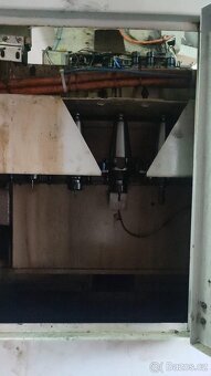 frézovací centrum Cincinnati FTV 850. - 2