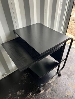 Kancelářský stolek - 2