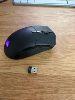 Corsair Sabre RGB Pro Wireless - 2