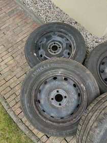 Plechové disky 4x100 15 s letním pneu 185/65 R15 - 2