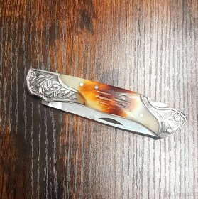 Nůž se střenkou z pálené kosti - 2