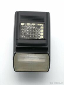 BLESK METZ 32 Z-1 ve funkčním stavu - 2