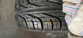 disk + pneu Pirelli P6000 195/60 R15 88V - rezerva z Focus 1 - 2