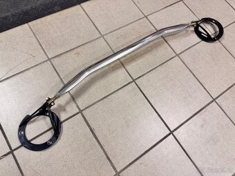 Přední rozpěra mezi tlumiče Subaru Impreza WRX STi (01-07) - 2