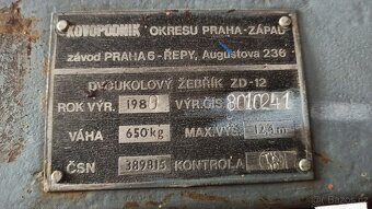 Požární dvoukolový žebřík ZD-12 - 2