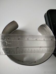 Náramek z chirurgické oceli. - 2