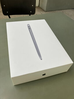 Apple macbook M1 - 8GB RAM, 256 GB SSD - 2